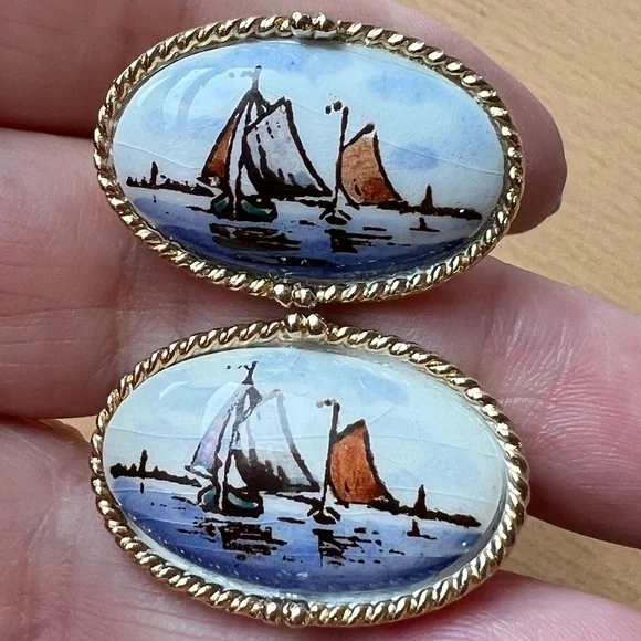 VINTAGE LARGE CERAMIC PAINTING BOATS SAILING NAUTICAL THEME CUFFLINKS UNUSUAL